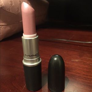 MAC lipstick in Pervette!